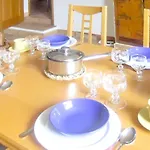 Holiday home Maison Conviviale Avec Jardin A Revest-Des-Brousses